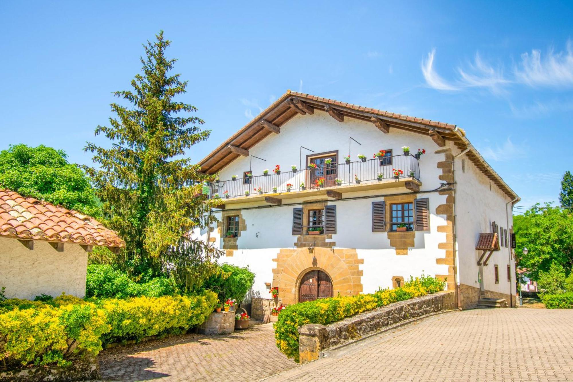Casa Rural Arotzenia, Hogar Rustico En Pleno Valle De La Ulzama Lizaso Zewnętrze zdjęcie