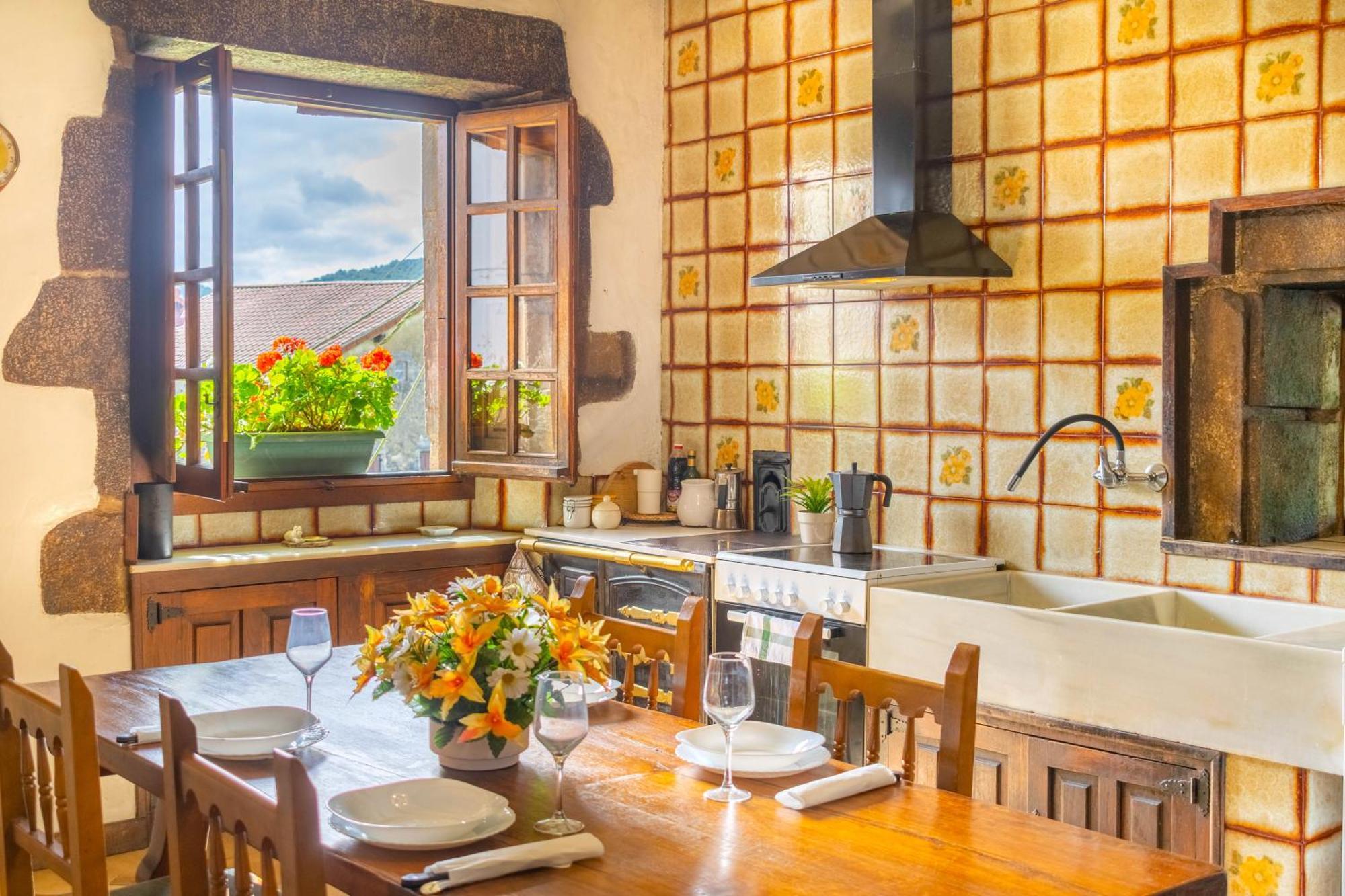 Casa Rural Arotzenia, Hogar Rustico En Pleno Valle De La Ulzama Lizaso Zewnętrze zdjęcie