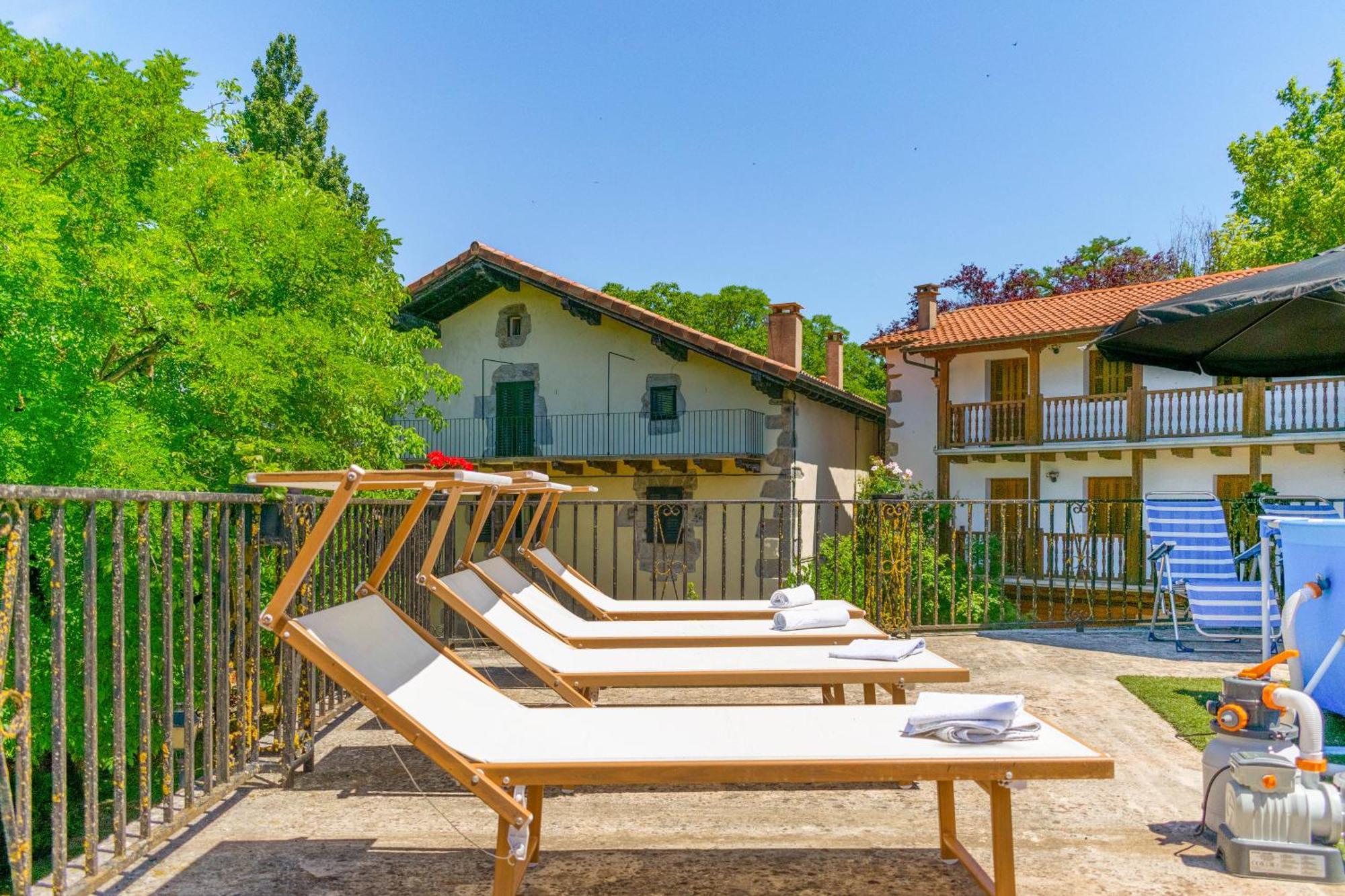 Casa Rural Arotzenia, Hogar Rustico En Pleno Valle De La Ulzama Lizaso Zewnętrze zdjęcie