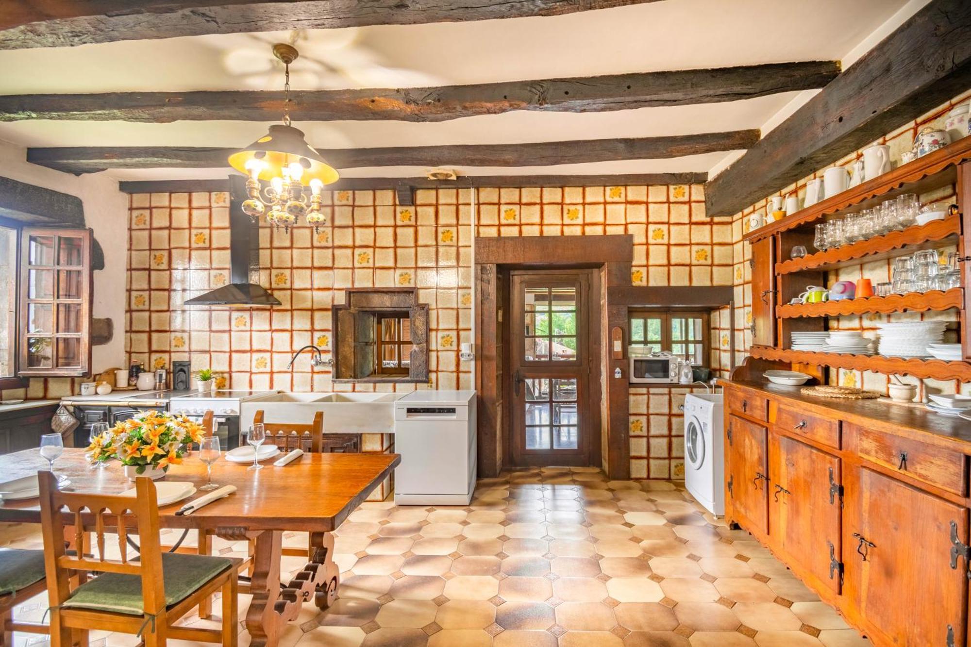 Casa Rural Arotzenia, Hogar Rustico En Pleno Valle De La Ulzama Lizaso Zewnętrze zdjęcie