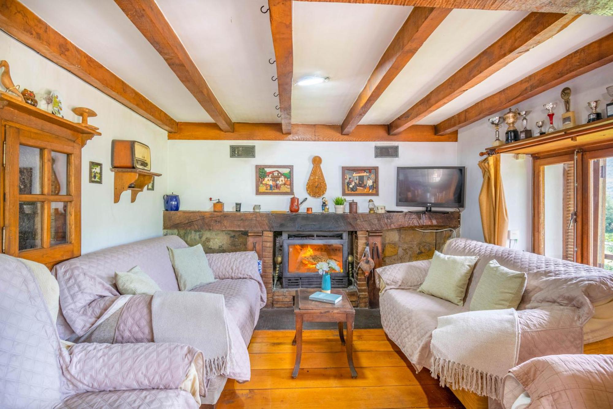 Casa Rural Arotzenia, Hogar Rustico En Pleno Valle De La Ulzama Lizaso Zewnętrze zdjęcie